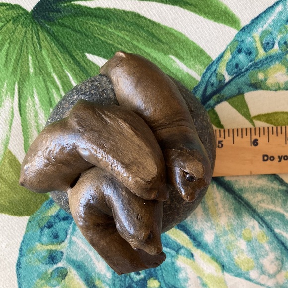 Gloria Shinn Wax Carved Sculpture 3 Seals Sea Lions on a Rock Vintage Art Piece - Picture 11 of 11